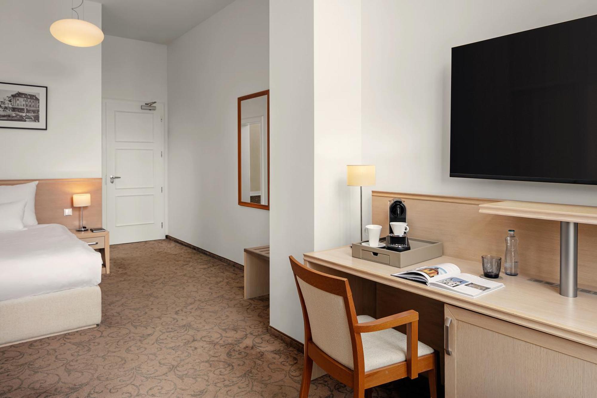 Harvey Spa Hotel Františkovy Lázně Buitenkant foto A room at the hotel
