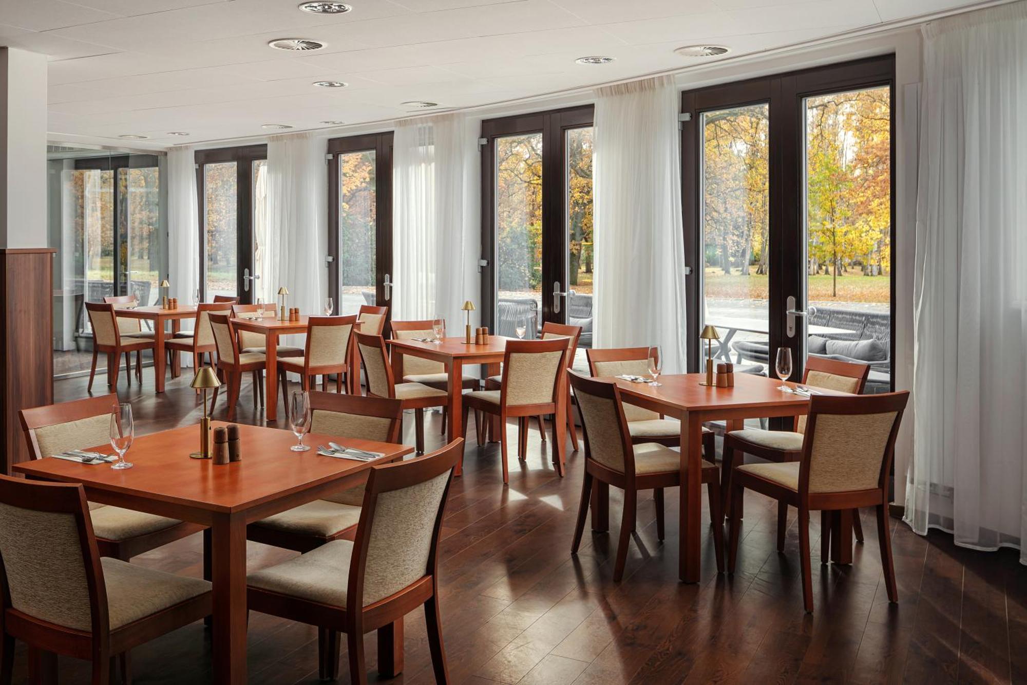 Harvey Spa Hotel Františkovy Lázně Buitenkant foto Restaurant