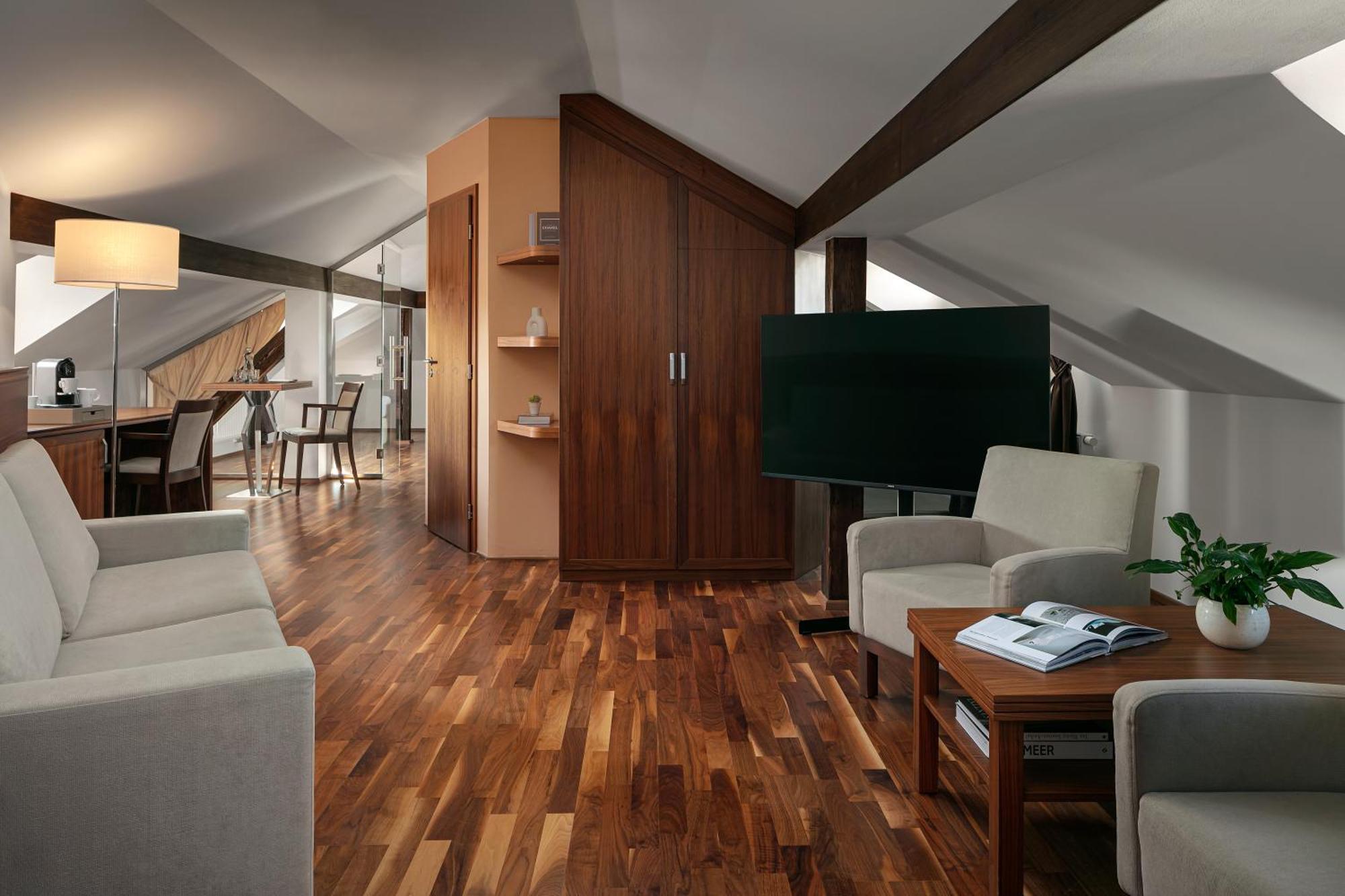Harvey Spa Hotel Františkovy Lázně Buitenkant foto A 3D rendering of a living room