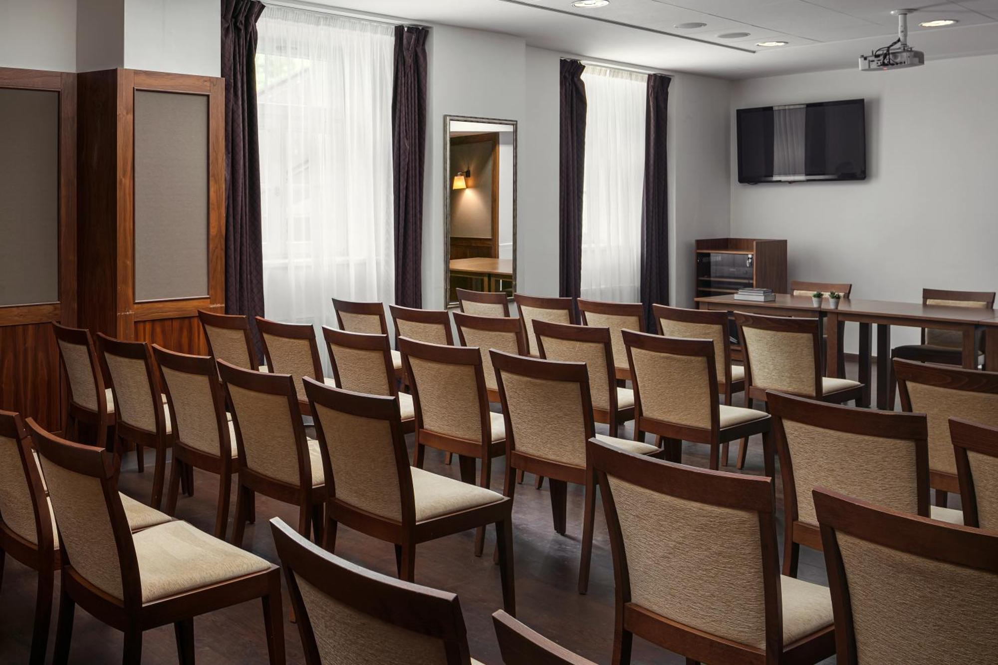 Harvey Spa Hotel Františkovy Lázně Buitenkant foto The conference room