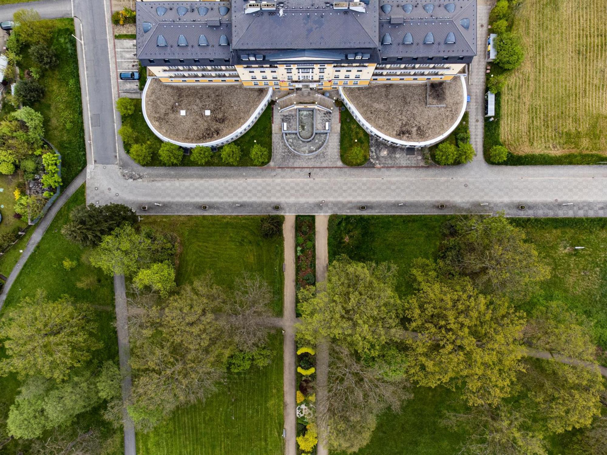 Harvey Spa Hotel Františkovy Lázně Buitenkant foto Aerial view of the station