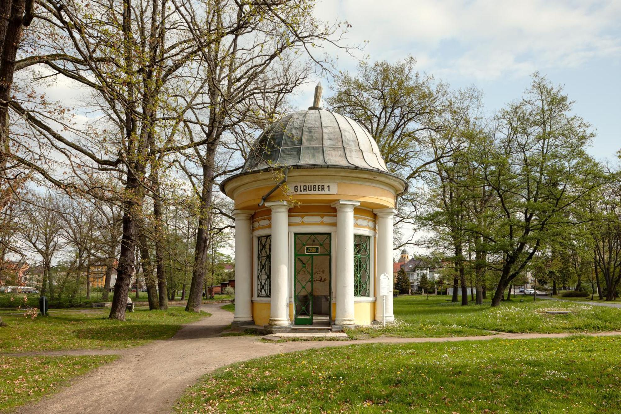 Harvey Spa Hotel Františkovy Lázně Buitenkant foto The well